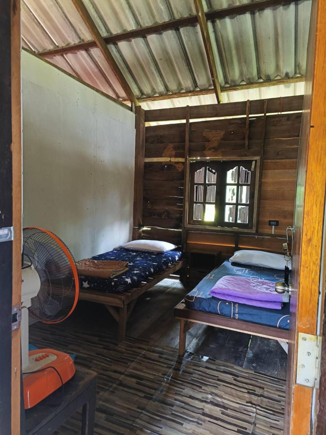 Khaosok Farmstay Khao Sok National Park エクステリア 写真